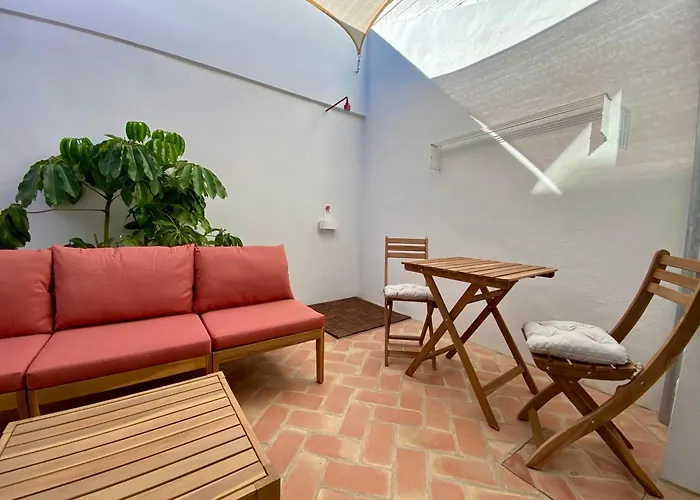 Oliva Lofts & Beach - Red House
